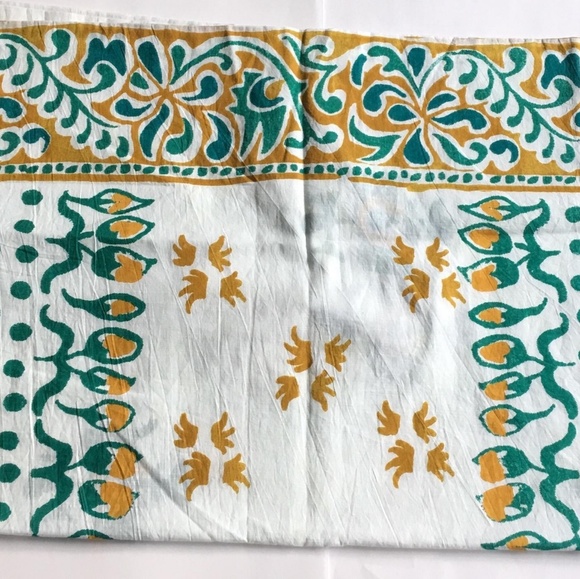 Anthropologie Camina Collection 2 Standard Shams - Picture 5 of 8